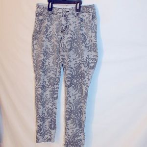 THE LIMITED DENIM 2 JEANS BLACK & GRAY FLORAL DESIGN SKINNY CROPPED JEANS